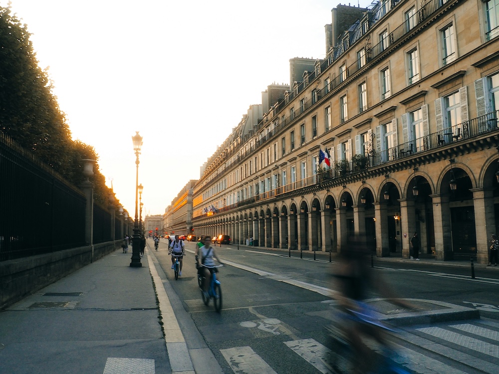 Como Paris cortou a poluição do ar pela metade em duas décadas